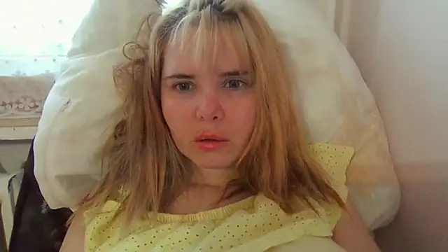 HornyElena online show from February 14, 3:31 pm