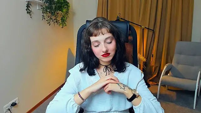 Snapshot of JannLedain chatting on November 6, 12:28 pm JannLedain online show from November 6, 12:28 pm