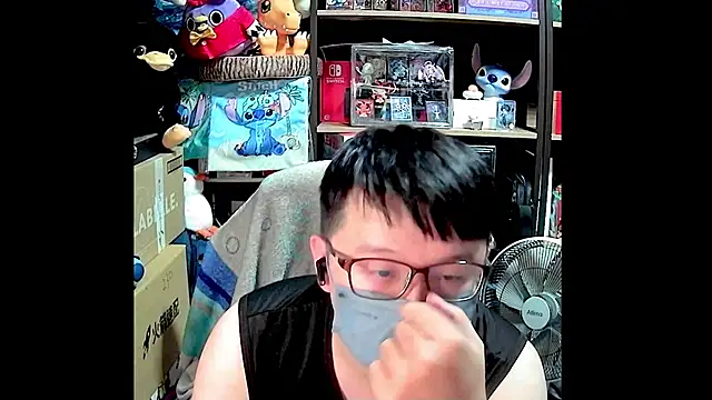 kk05483 online show from May 10, 4:12 pm
