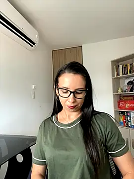 Snapshot of Vicky_ro chatting on November 14, 9:13 pm Vicky ro online show from November 14, 9:13 pm