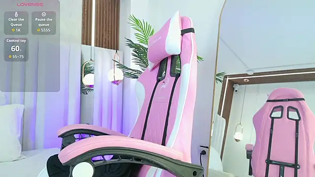 iam katherine online show from April 14, 8:48 pm