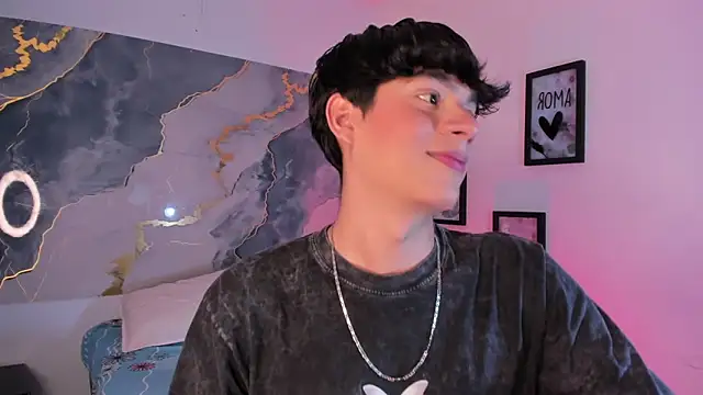 Isaac Kurtt online show from November 15, 7:32 pm