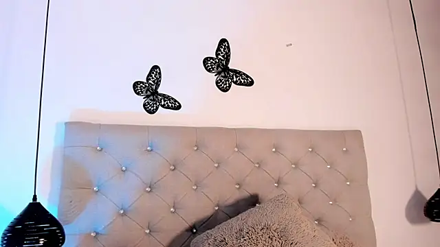 Snapshot of Quetzal_coatl_ chatting on November 10, 8:41 pm Quetzal coatl online show from November 10, 8:41 pm