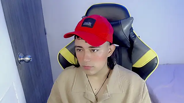 Tatann 18 online show from November 7, 6:19 pm