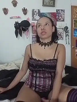 kiaralenon online show from November 29, 2:25 am