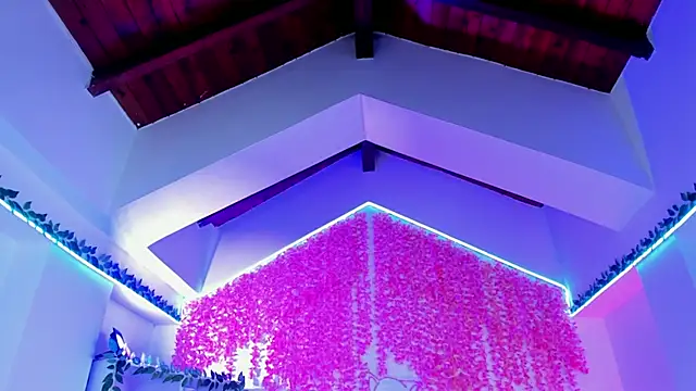  hanna sky online show from March 24, 6:24 pm