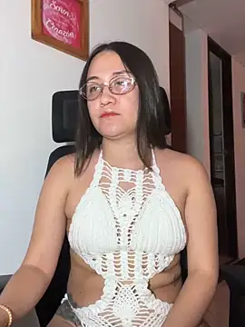 Snapshot of Melody_Spencer26 chatting on November 21, 6:17 pm Melody Spencer26 online show from November 21, 6:17 pm