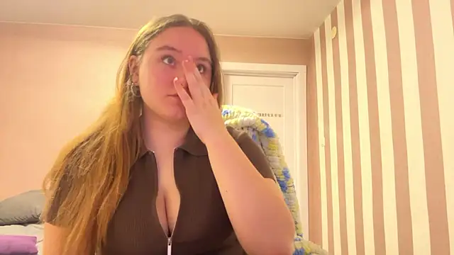 BabyBlissxx online show from March 28, 10:31 pm