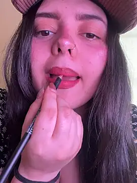 candicewest  online show from June 5, 4:56 pm