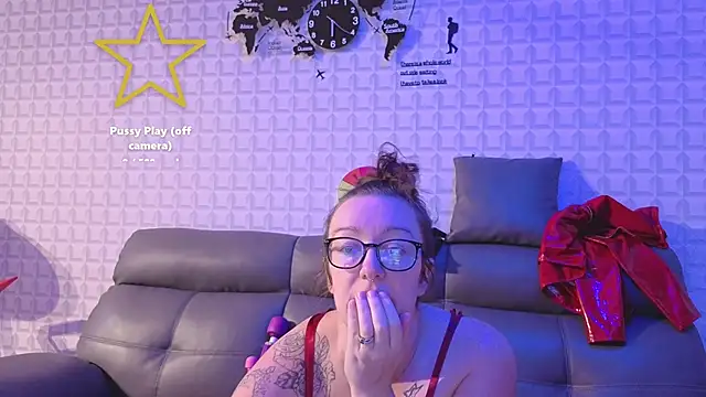 Snapshot of JadeStarUK chatting on March 3, 12:11 pm JadeStarUK online show from March 3, 12:11 pm