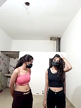 Snapshot of Hot_komall chatting on March 17, 12:59 am Hot komall online show from March 17, 12:59 am