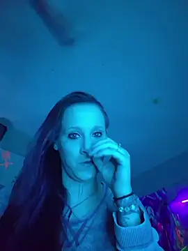 Snapshot of GemmaJustice1127 chatting on January 9, 11:35 am GemmaJustice1127 online show from January 9, 11:35 am