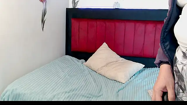 AMARYXS online show from December 22, 12:57 pm