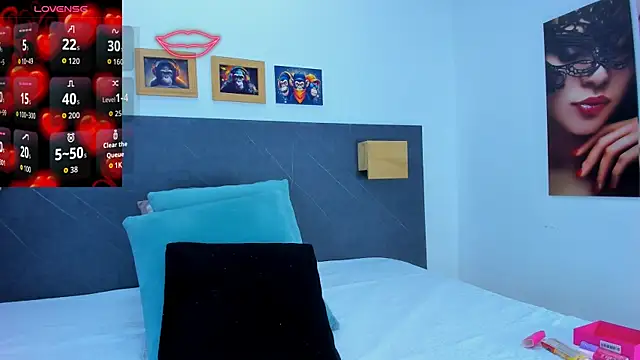 Andhrea Vale online show from April 14, 12:22 pm