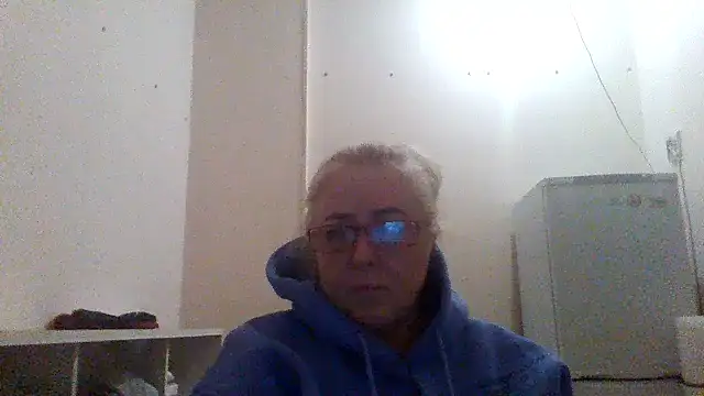 Snapshot of Tati_0808 chatting on November 12, 8:52 pm Tati 0808 online show from November 12, 8:52 pm