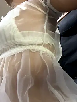  vaiolet owo online show from November 12, 6:08 pm