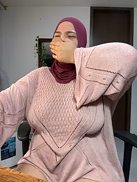 sweetmuslim01 online show from September 17, 11:28 pm