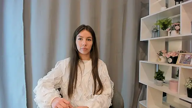 Snapshot of OtiliaNatiello chatting on November 7, 2:06 pm OtiliaNatiello online show from November 7, 2:06 pm