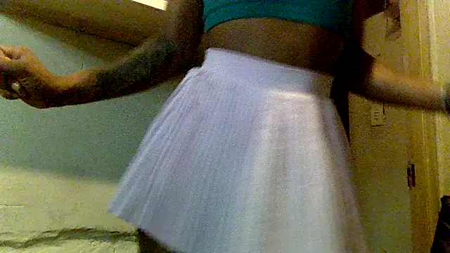 Nikistickyxx25 online show from November 30, 5:06 pm