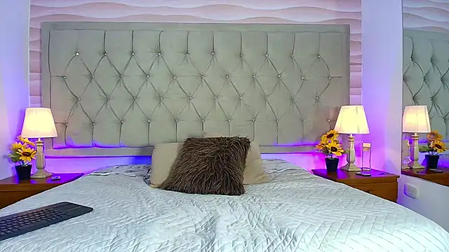 Snapshot of Liathompson_FG chatting on November 20, 7:35 pm Liathompson FG online show from November 20, 7:35 pm