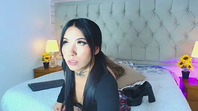 Snapshot of Liathompson_FG chatting on November 26, 7:48 pm Liathompson FG online show from November 26, 7:48 pm