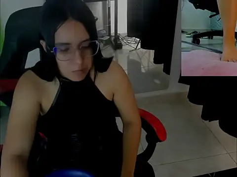 queen findom1 online show from December 18, 1:44 am