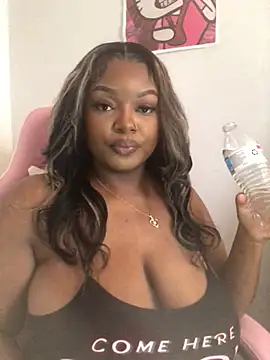 Fxncymuse online show from February 17, 4:46 pm