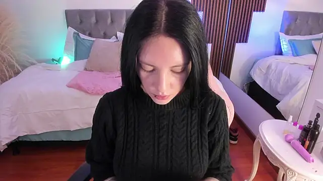 Snapshot of Neo_sarah_ chatting on February 6, 3:33 am Neo sarah online show from February 6, 3:33 am