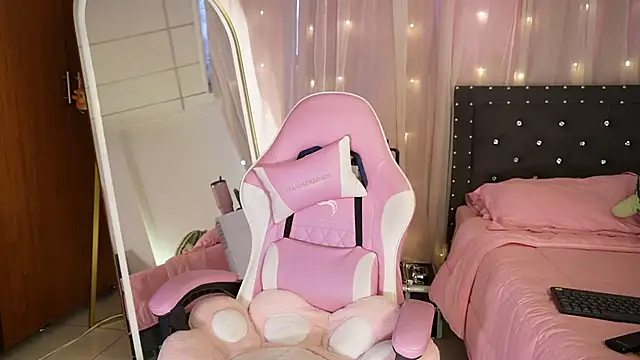 Missara  online show from March 21, 7:06 pm