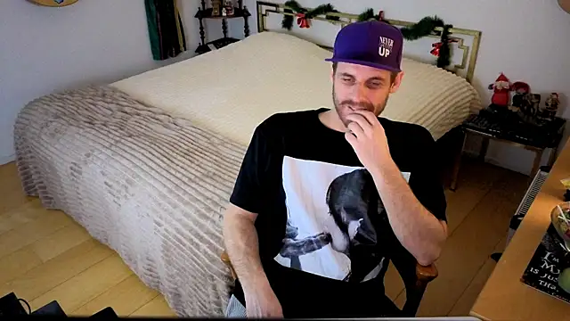 skatejocke online show from December 19, 8:27 pm