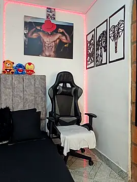 MIKE KILIANjs online show from December 2, 6:03 pm