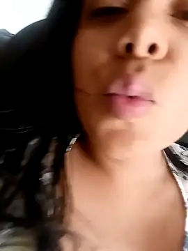 Snapshot of LorieFerrer chatting on February 8, 8:21 pm LorieFerrer online show from February 8, 8:21 pm