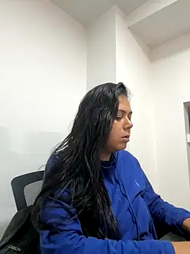 Snapshot of LorieFerrer chatting on October 16, 2:29 pm LorieFerrer online show from October 16, 2:29 pm