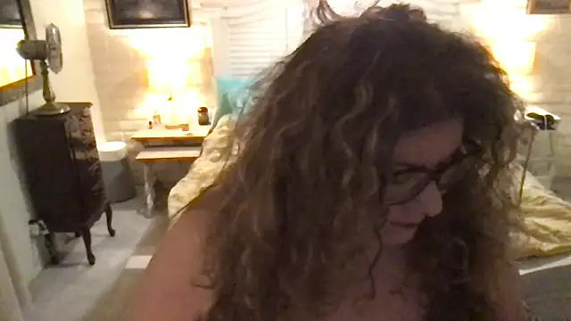 lilwilogurl online show from November 11, 6:02 am