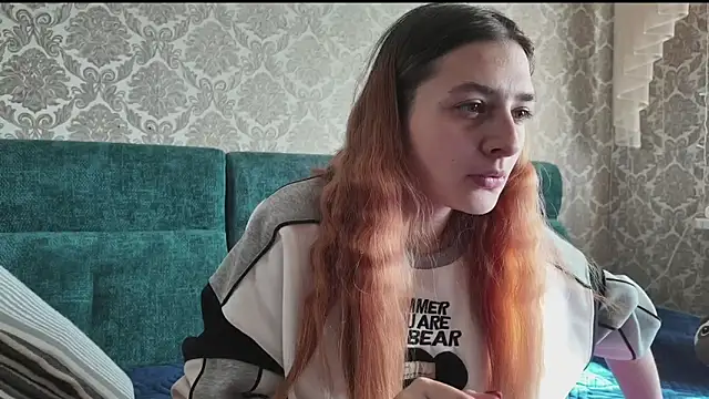 SweetLiaison online show from April 22, 5:54 am