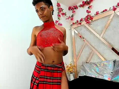 Snapshot of AllisonHott_ chatting on November 7, 10:48 am AllisonHott online show from November 7, 10:48 am