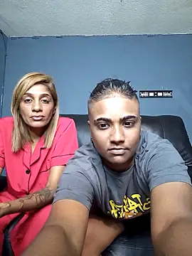 Snapshot of power_couple1 chatting on November 12, 6:19 pm power couple1 online show from November 12, 6:19 pm