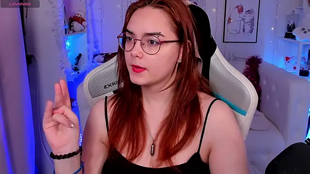 Lily  Evans online show from January 14, 4:07 am