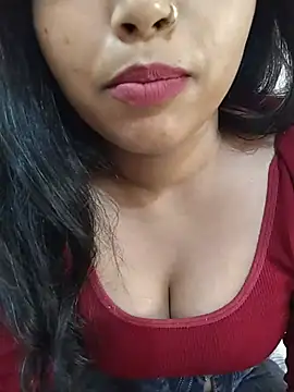 Sexy Divya   online show from May 15, 12:56 pm