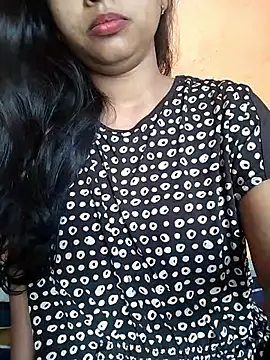 Sexy Divya   online show from May 28, 1:03 am