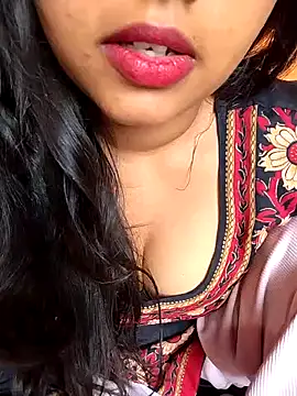 Sexy Divya   online show from May 29, 1:25 am