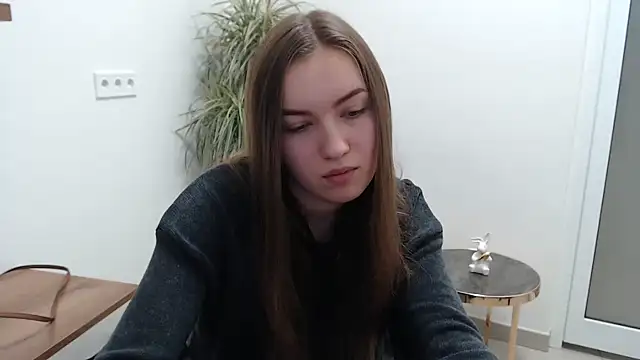 Snapshot of Adel_attractive chatting on November 10, 2:27 pm Adel attractive online show from November 10, 2:27 pm