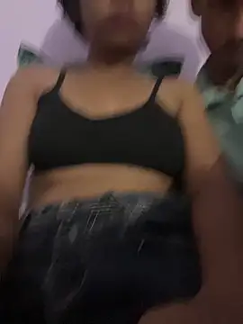 Snapshot of horny_sanya_cpl chatting on November 8, 10:04 am horny sanya cpl online show from November 8, 10:04 am