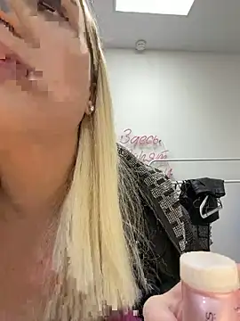 Snapshot of KilianaNoir chatting on February 21, 9:54 am KilianaNoir online show from February 21, 9:54 am