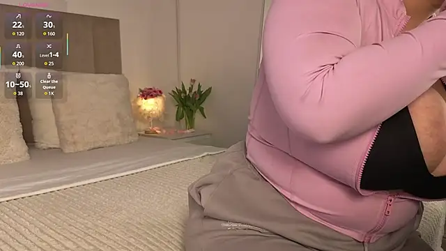 Snapshot of KilianaNoir chatting on March 8, 7:56 am KilianaNoir online show from March 8, 7:56 am