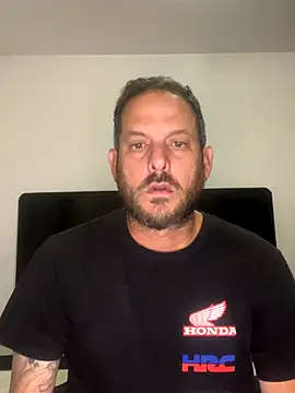 Snapshot of vanevip123 chatting on November 20, 6:29 pm vanevip123 online show from November 20, 6:29 pm