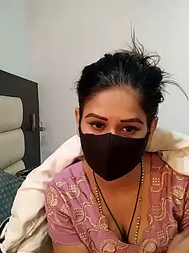 Snapshot of black_and_white_choco chatting on January 9, 7:33 am black and white choco online show from January 9, 7:33 am