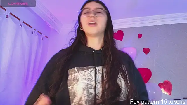 Snapshot of Lilith_rose6 chatting on February 14, 1:30 pm Lilith rose6 online show from February 14, 1:30 pm