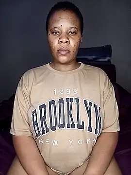 Emmylove-xr25 online show from February 24, 9:35 pm