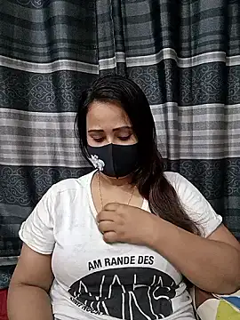 Snapshot of sadiya56803 chatting on January 15, 12:21 pm sadiya56803 online show from January 15, 12:21 pm